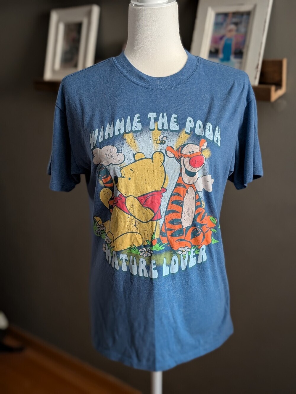 Disney Winnie The Pooh Tigger Graphic Tee Blue Nature Lover Shirt Retro Small
